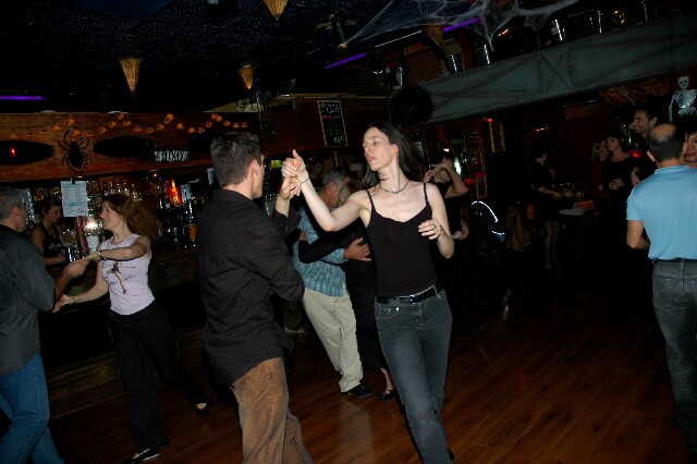 min 2005 11 06 sharkys 079
